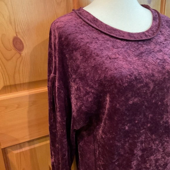 We The Free Milan Burgundy Crushed Velvet Top Size M* - Picture 3 of 8